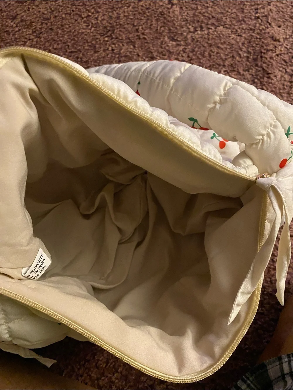 Cream Quilted Cherry-Print Shoulder Bag